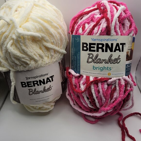 Yarnpiration Bernat Blanket (NWT) - Picture 2 of 8